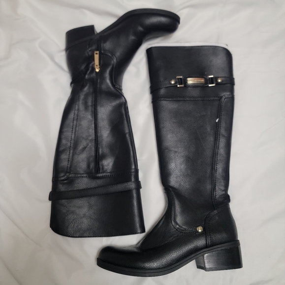 Tommy Hilfiger Shoes - Tommy Hilfiger Black knee boots. Women's size 7